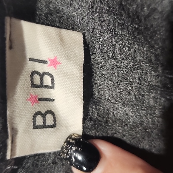 Bibi size medium oversized tank - Picture 3 of 3